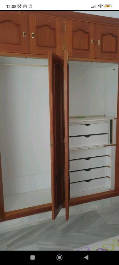 Habitacion Privada, Apartamento Centro Malaga Cerca De La Playa Eksteriør billede