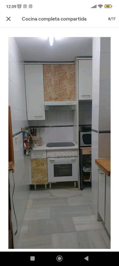 Habitacion Privada, Apartamento Centro Malaga Cerca De La Playa Eksteriør billede